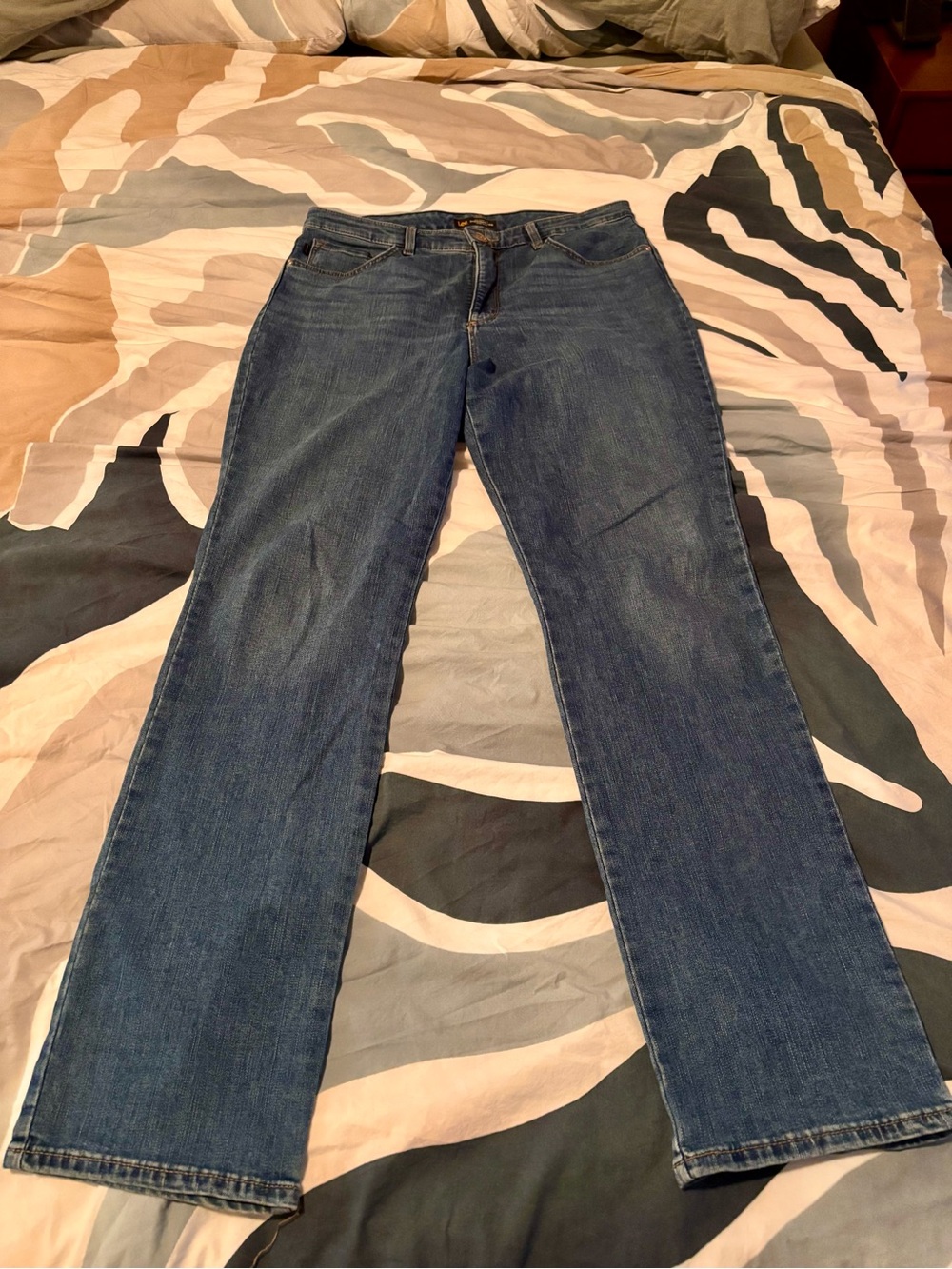 Lee Women's Straight Leg Jeans in Denim Blue